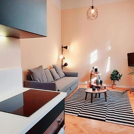 A+ Budapest Downtown Apartments Akacfa Экстерьер фото